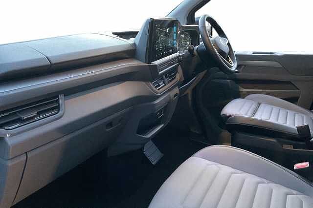 Volkswagen Transporter Shuttle