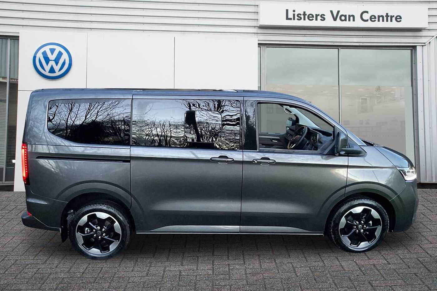Volkswagen Transporter Shuttle