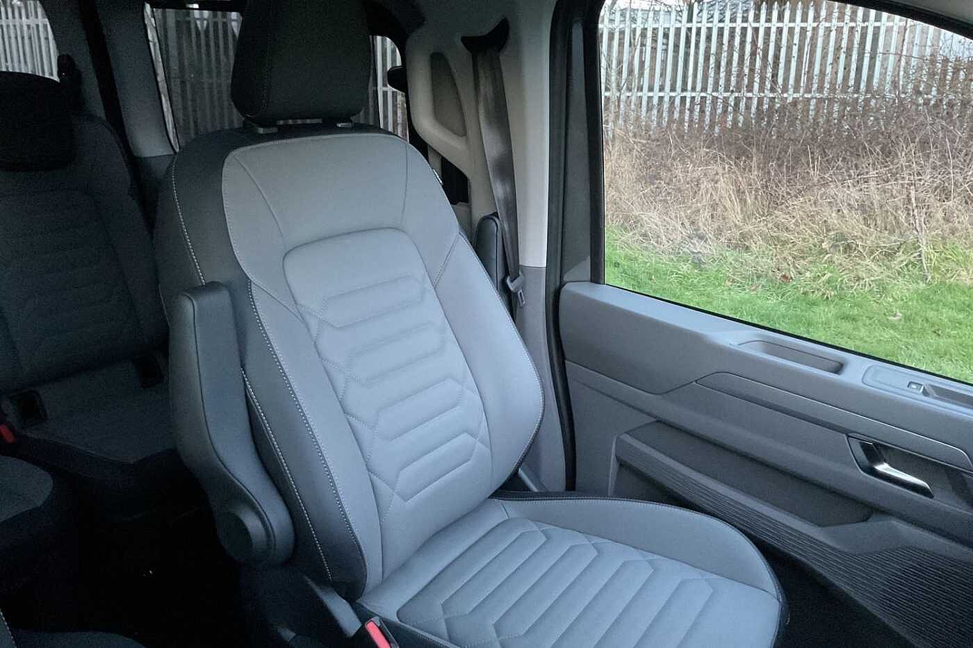 Volkswagen Transporter Shuttle