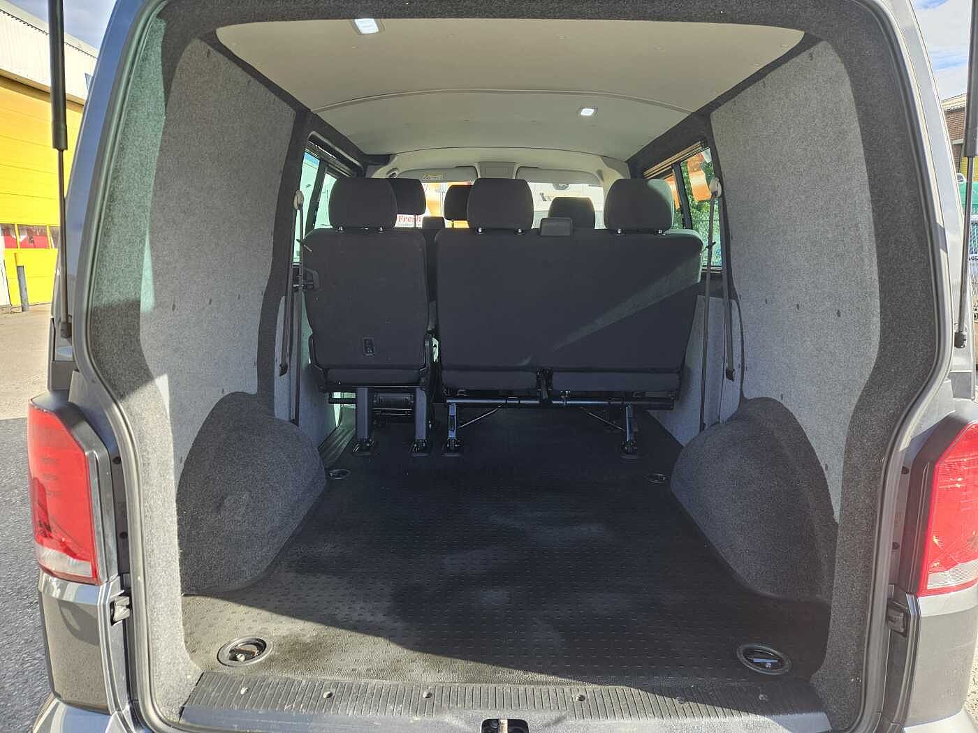 Volkswagen Transporter Kombi