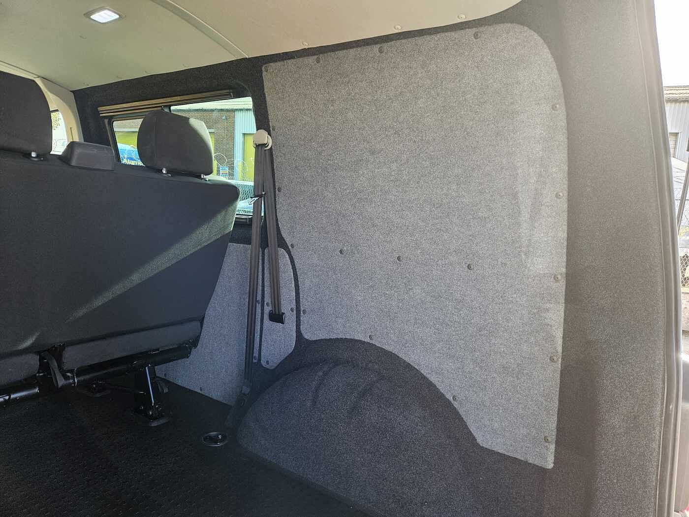 Volkswagen Transporter Kombi