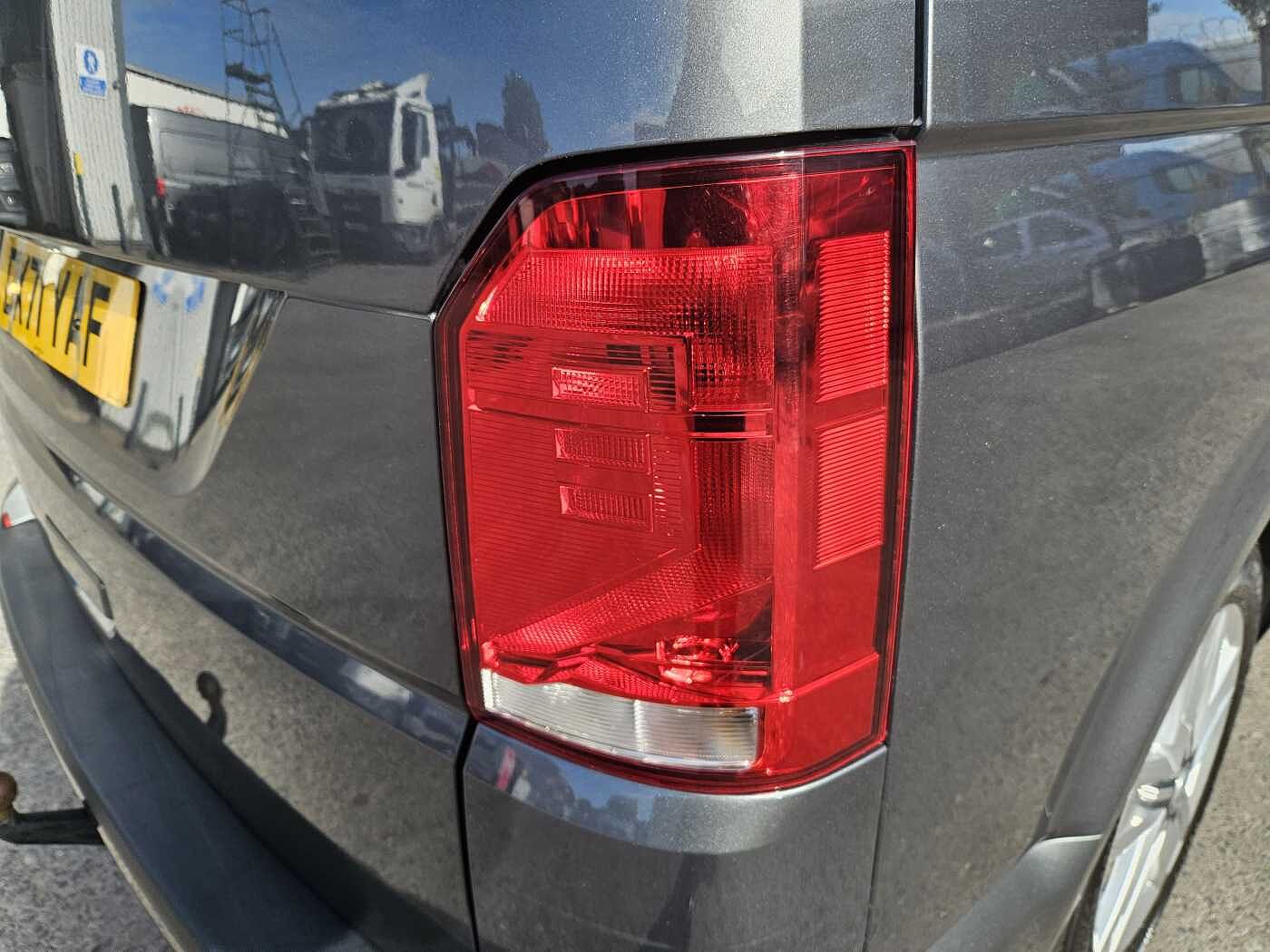 Volkswagen Transporter Kombi