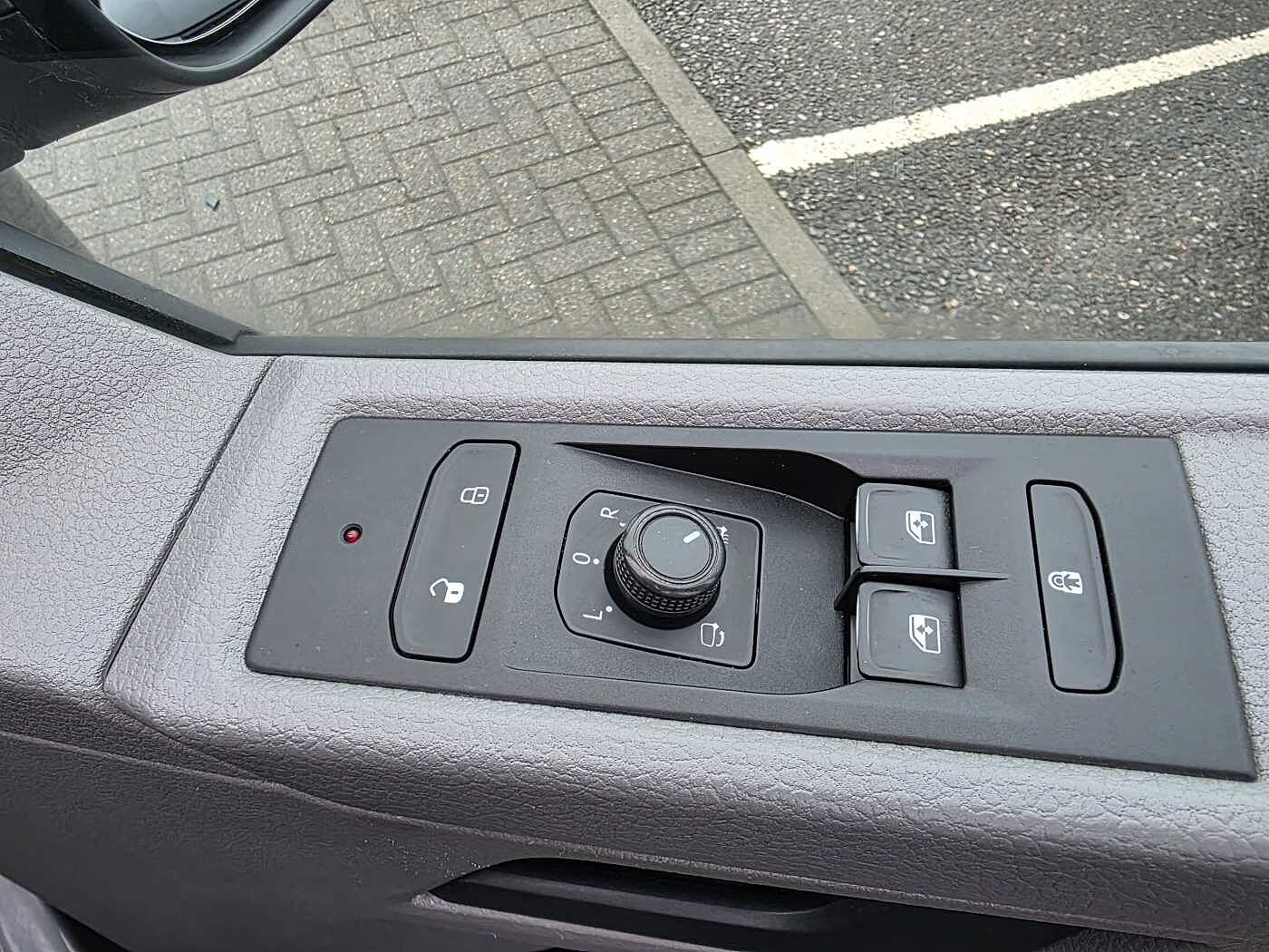 Volkswagen Transporter Kombi