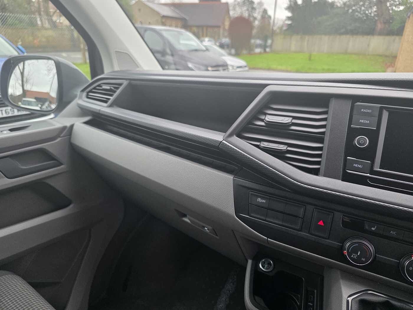 Volkswagen Transporter Kombi