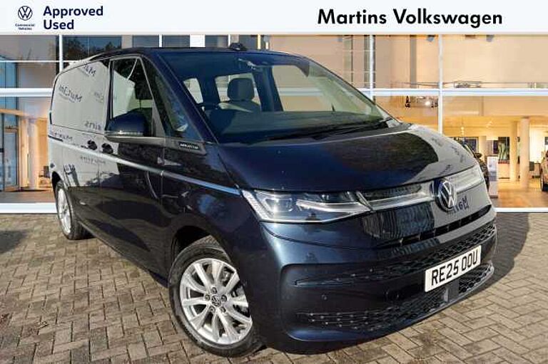 Volkswagen Multivan Style Standard 150 PS 2.0 TDI 7-Speed DSG *Panoramic Sunroof*