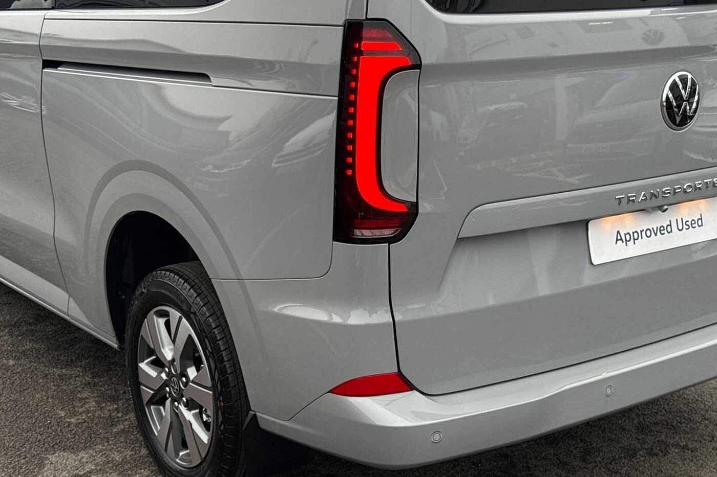 Volkswagen Transporter Shuttle