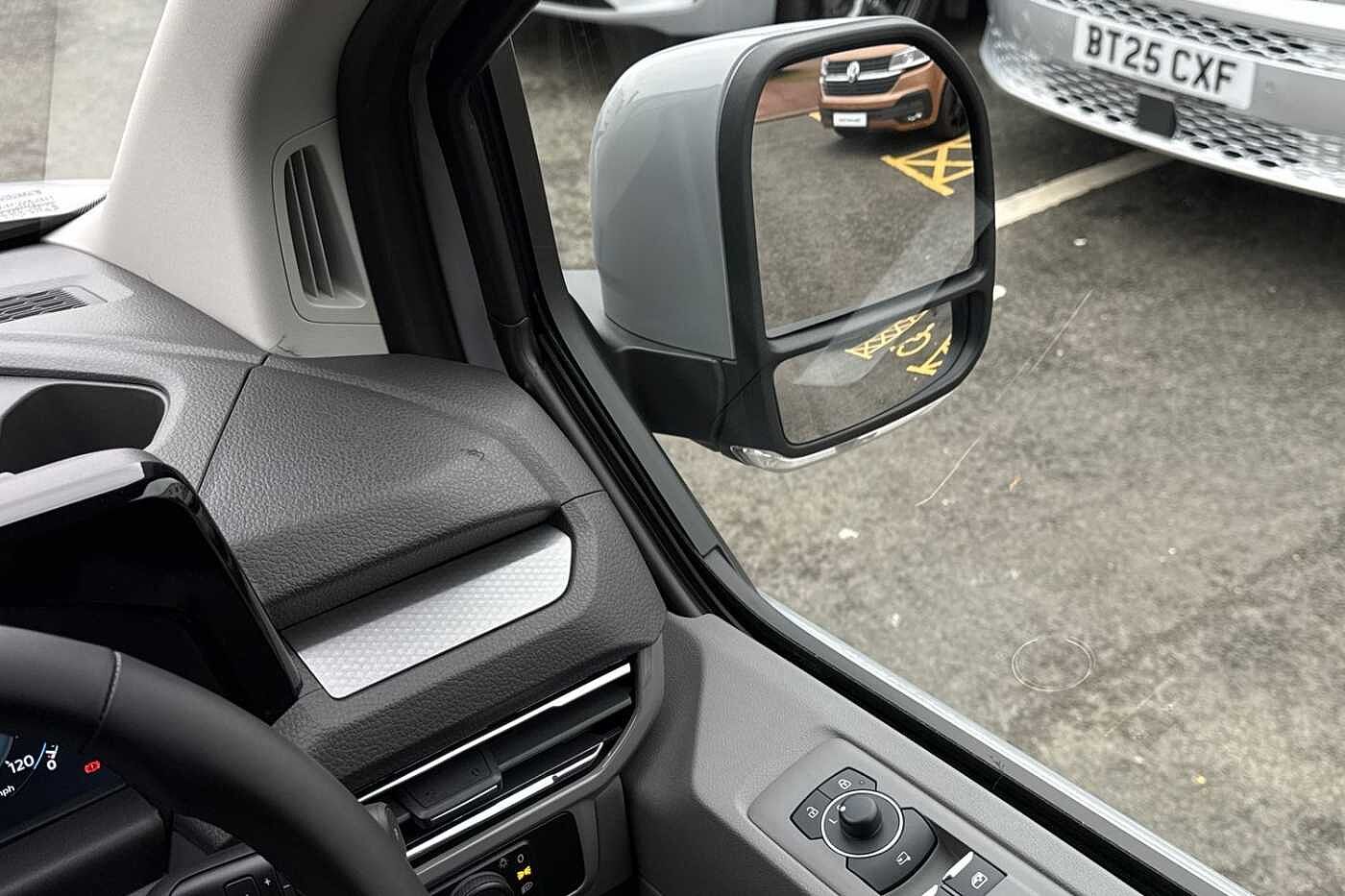 Volkswagen Transporter Shuttle