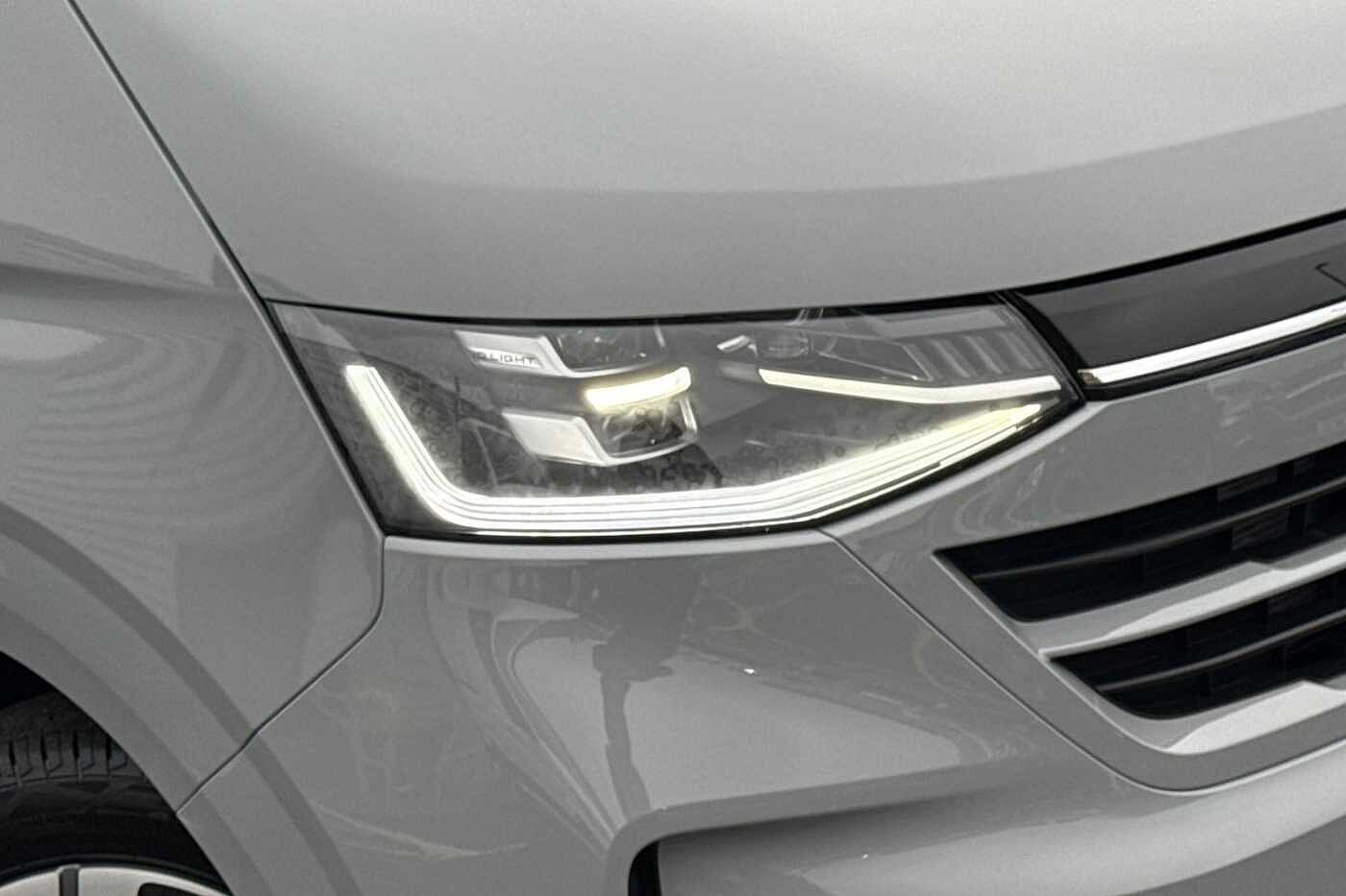 Volkswagen Transporter Shuttle