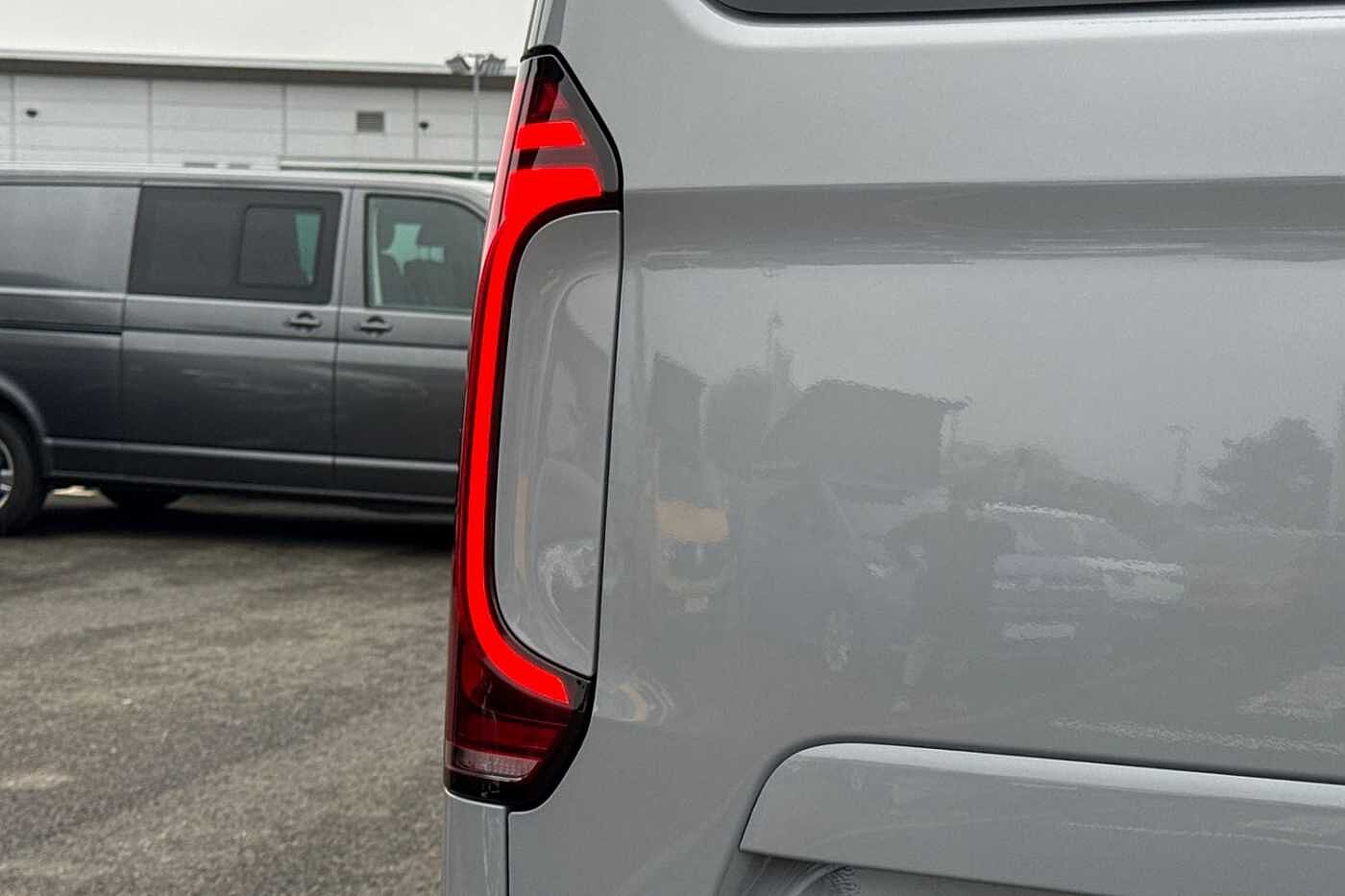 Volkswagen Transporter Shuttle