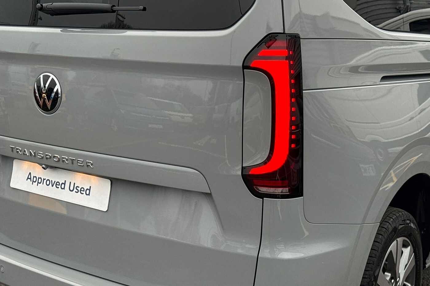 Volkswagen Transporter Shuttle