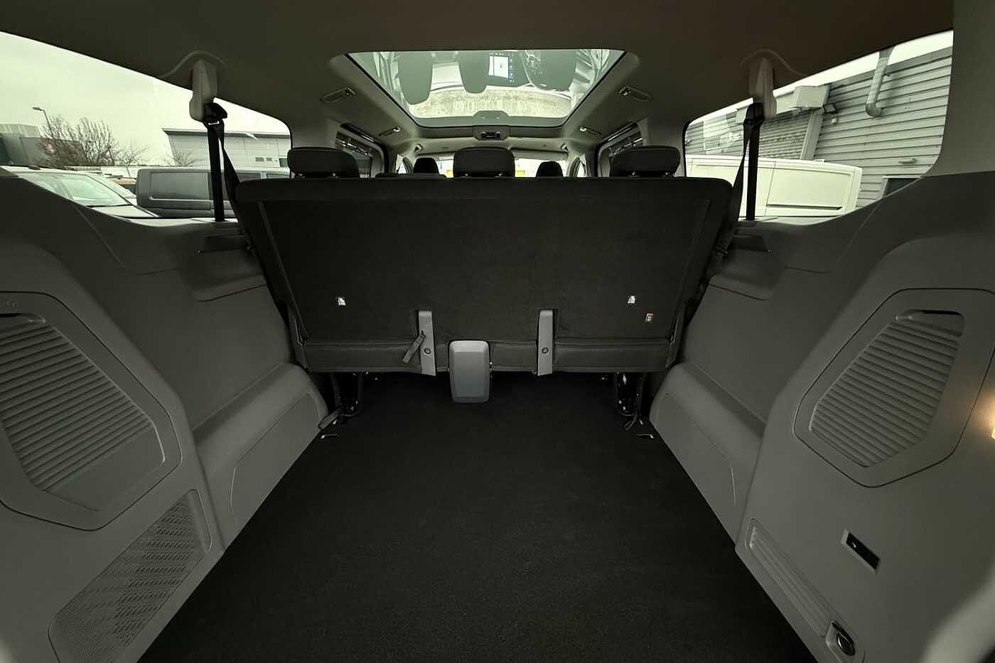 Volkswagen Transporter Shuttle