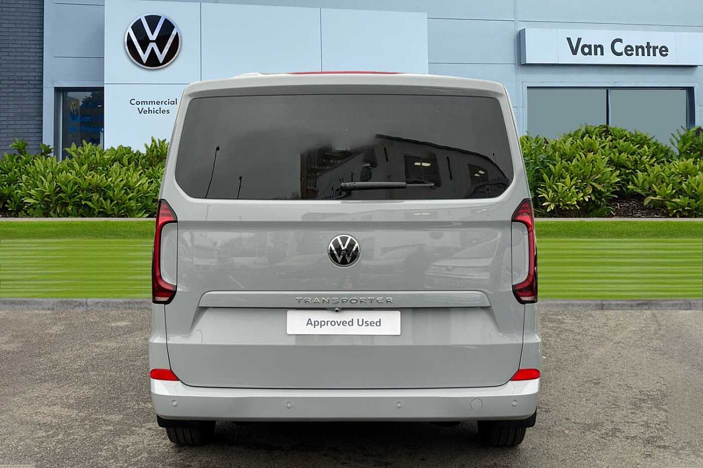 Volkswagen Transporter Shuttle