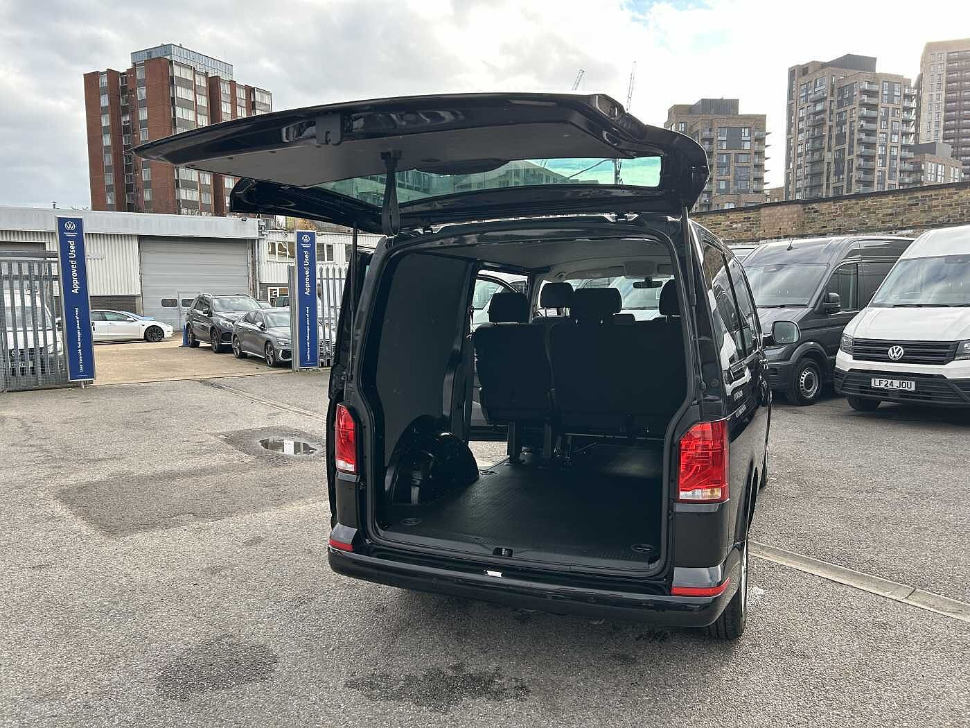 Volkswagen Transporter Kombi