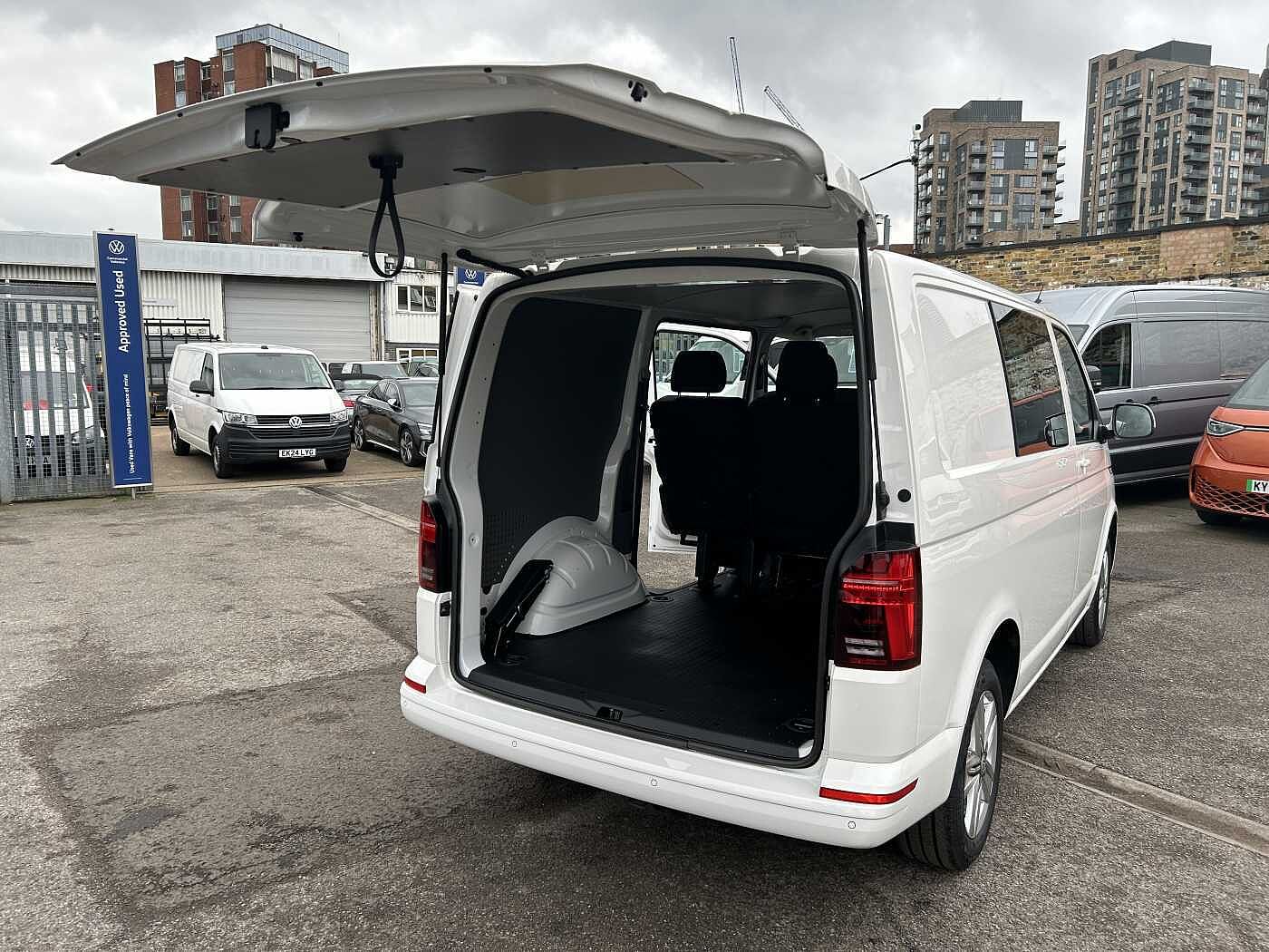 Volkswagen Transporter Kombi