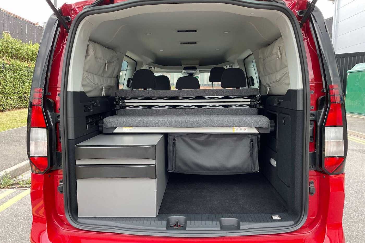 Volkswagen Caddy California