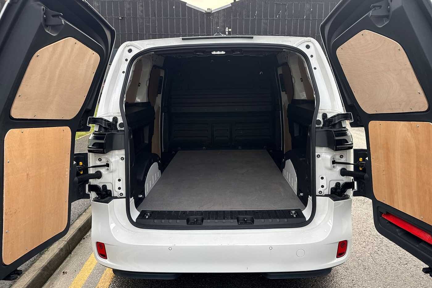 Volkswagen ID. Buzz Cargo