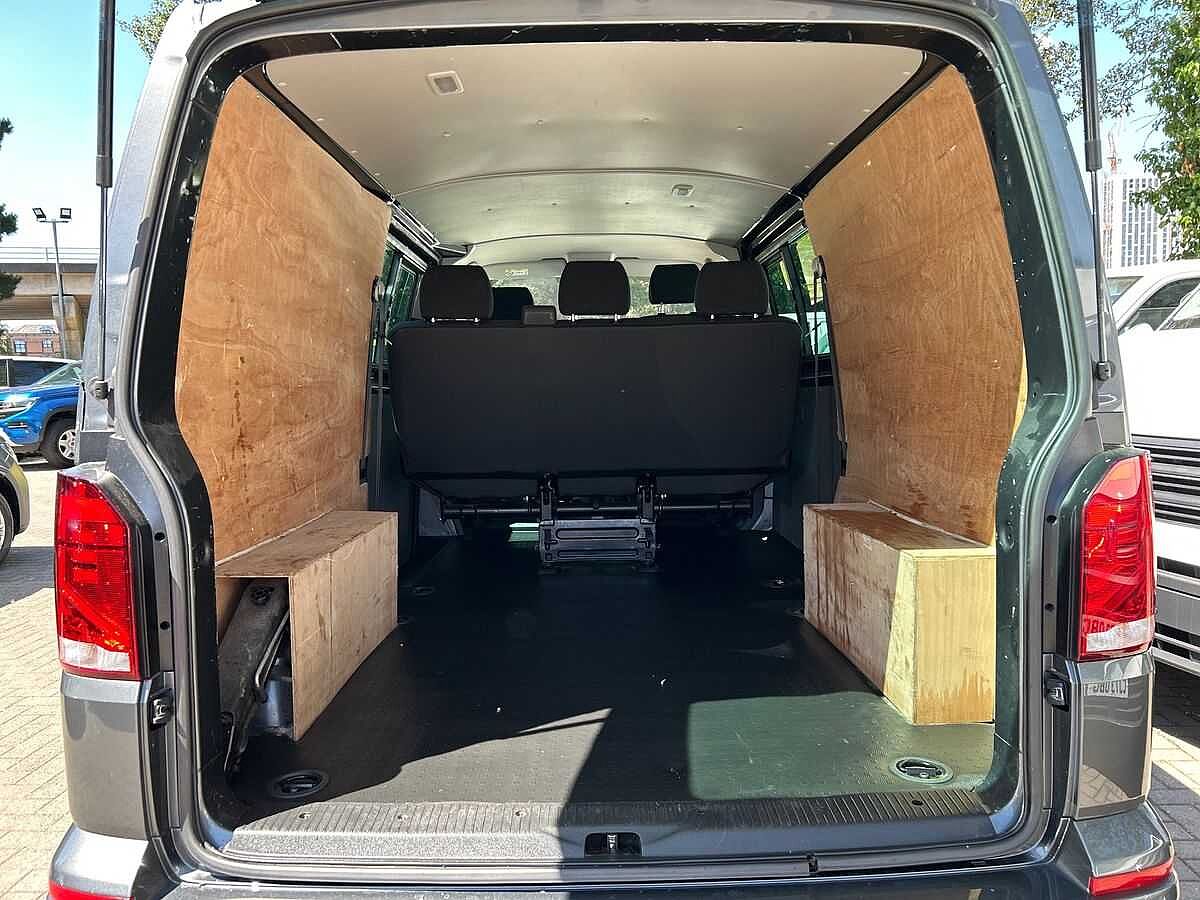 Volkswagen Transporter Kombi