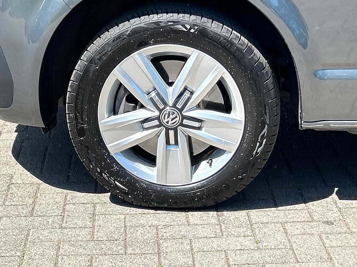 Volkswagen Transporter Kombi