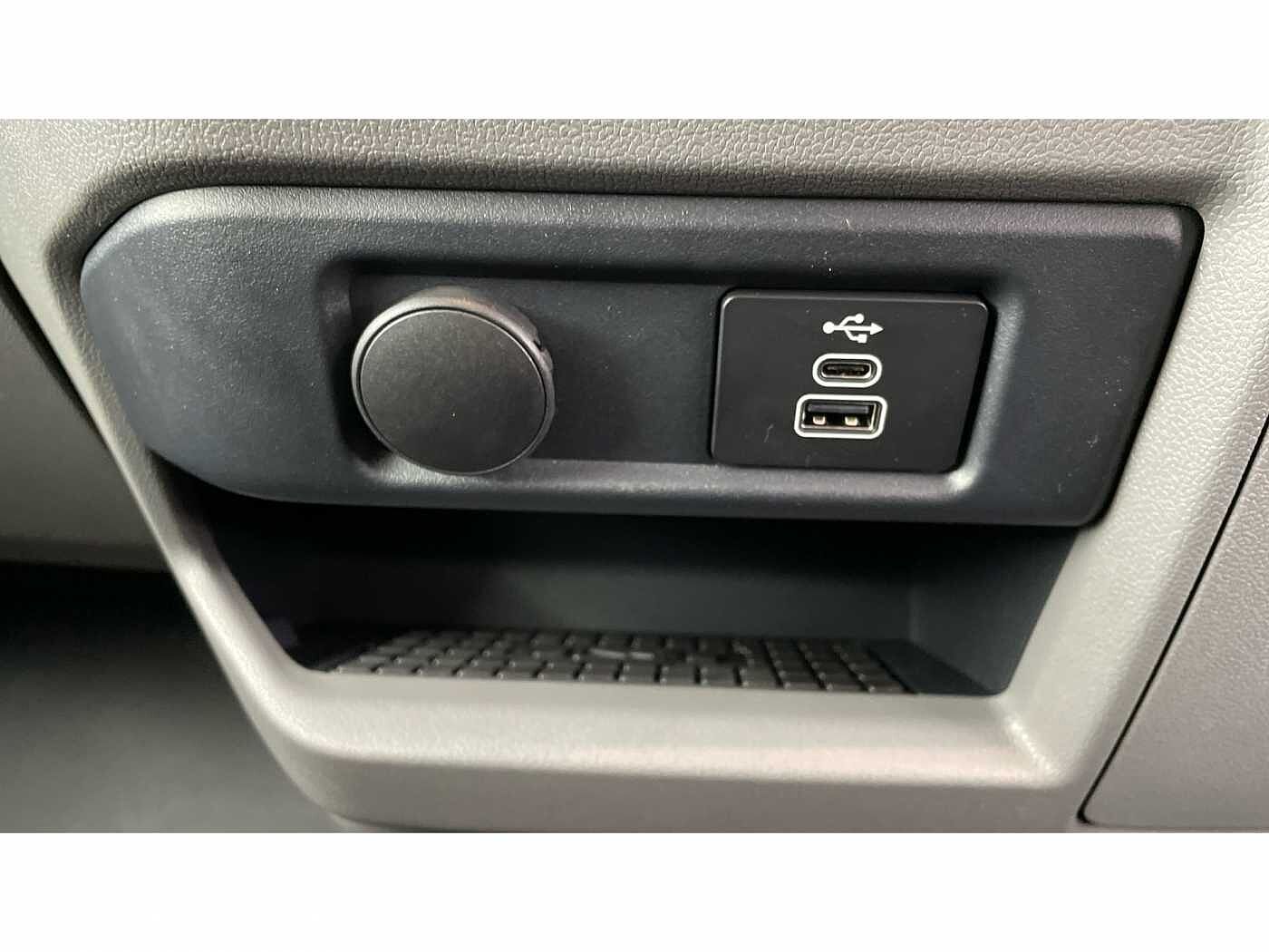 Volkswagen Transporter Kombi