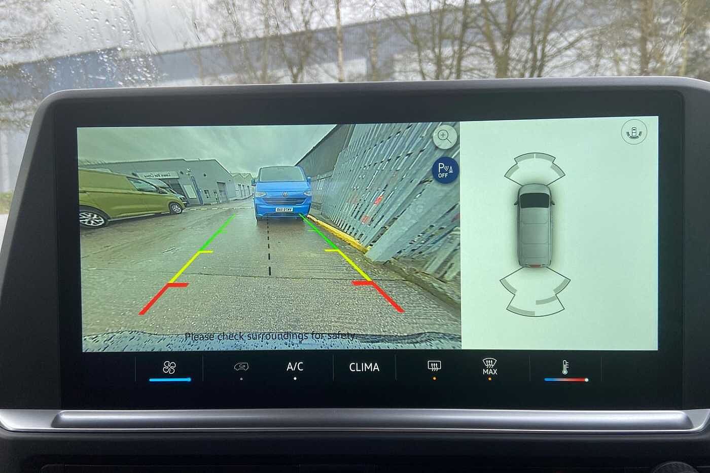 Volkswagen Transporter Kombi