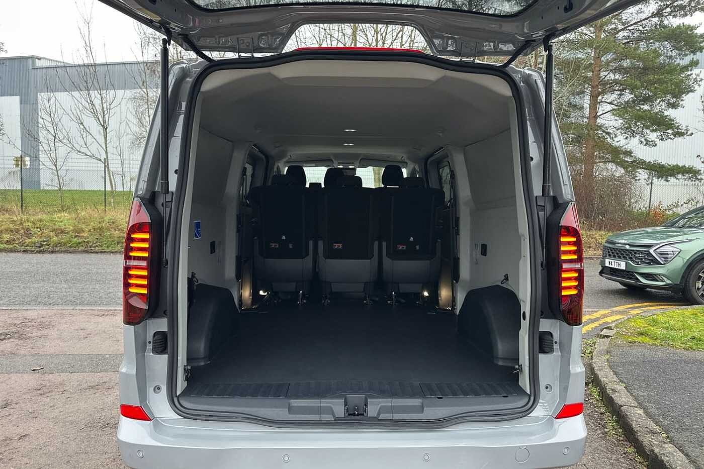 Volkswagen Transporter Kombi