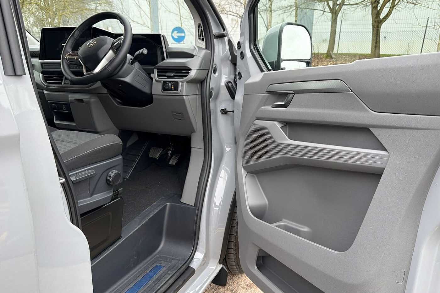 Volkswagen Transporter Shuttle