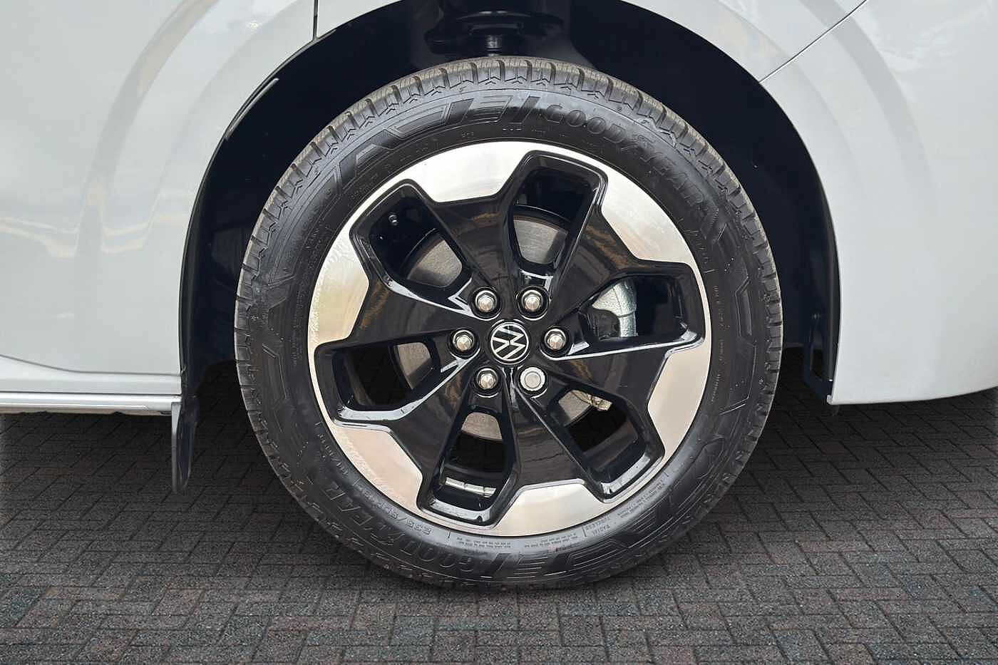 Volkswagen Transporter Shuttle