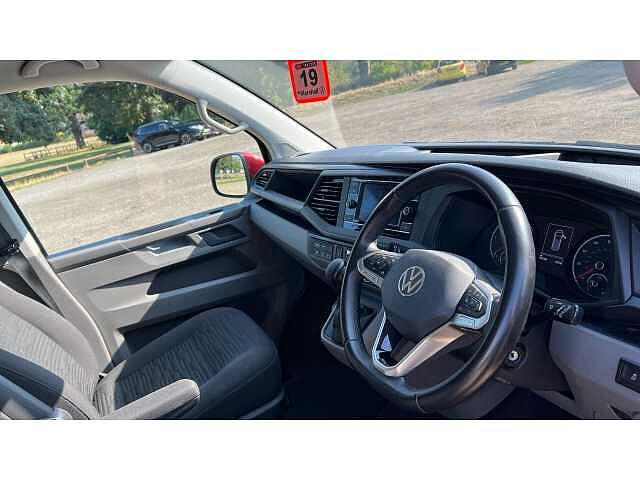 Volkswagen Transporter Shuttle