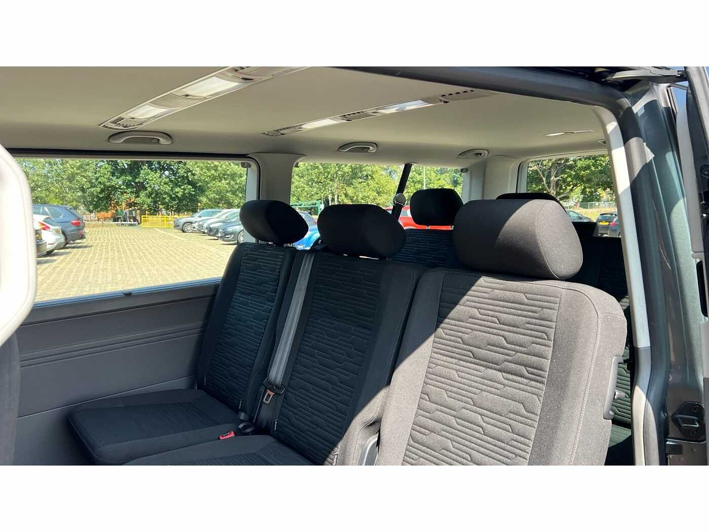 Volkswagen Transporter Shuttle