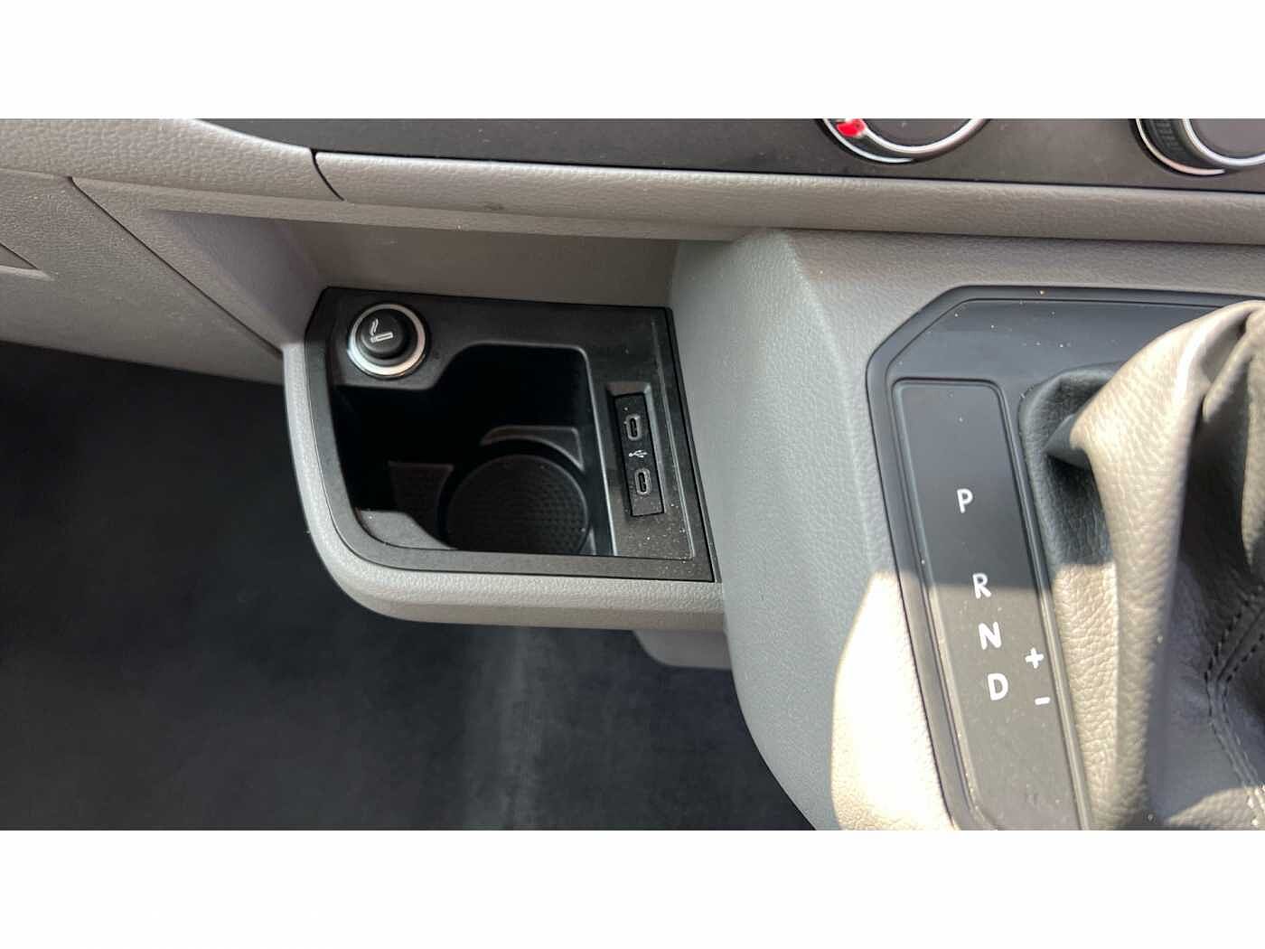 Volkswagen Transporter Shuttle