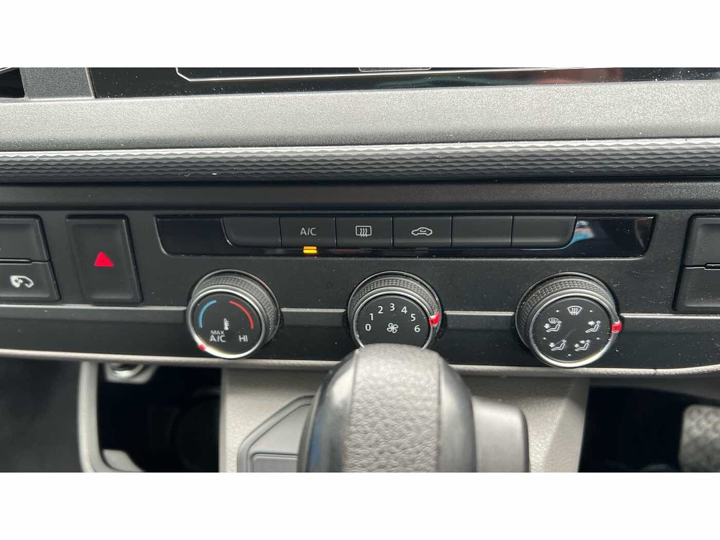 Volkswagen Transporter Shuttle