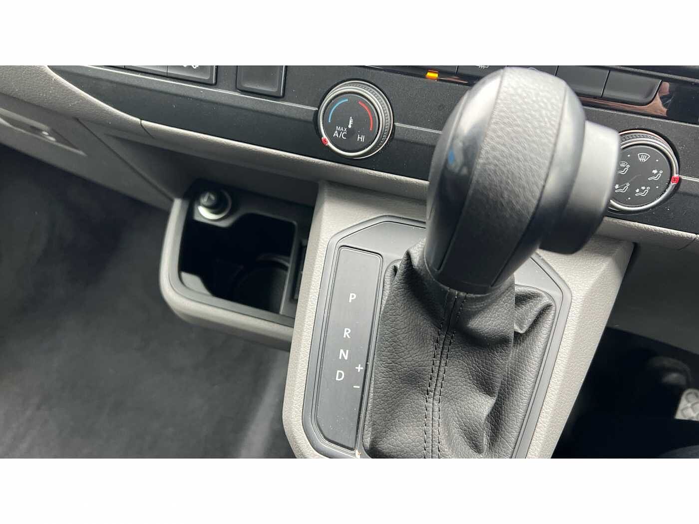 Volkswagen Transporter Shuttle