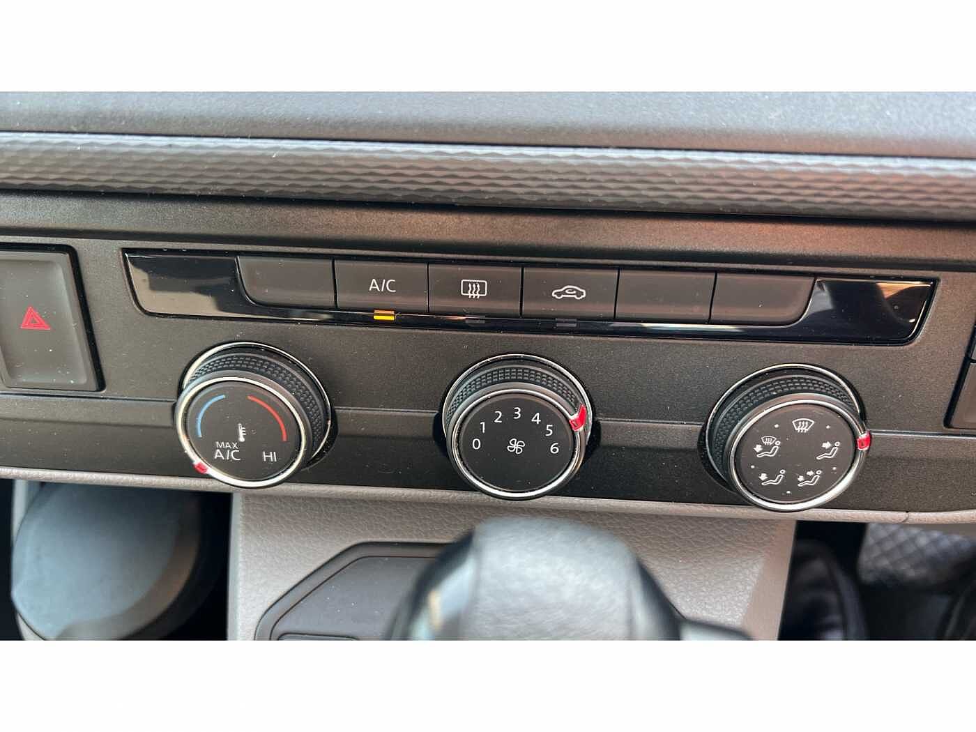 Volkswagen Transporter Shuttle