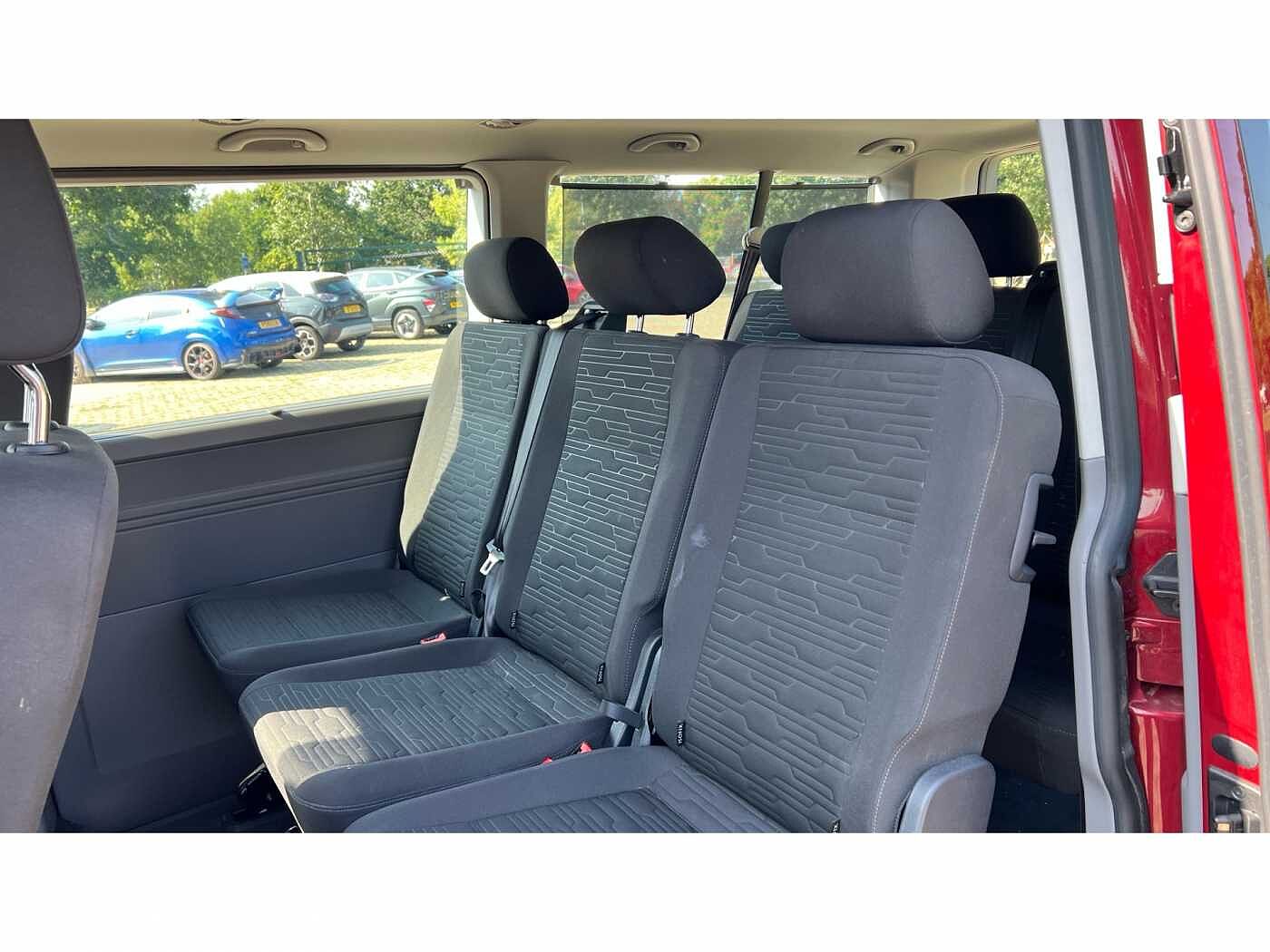 Volkswagen Transporter Shuttle