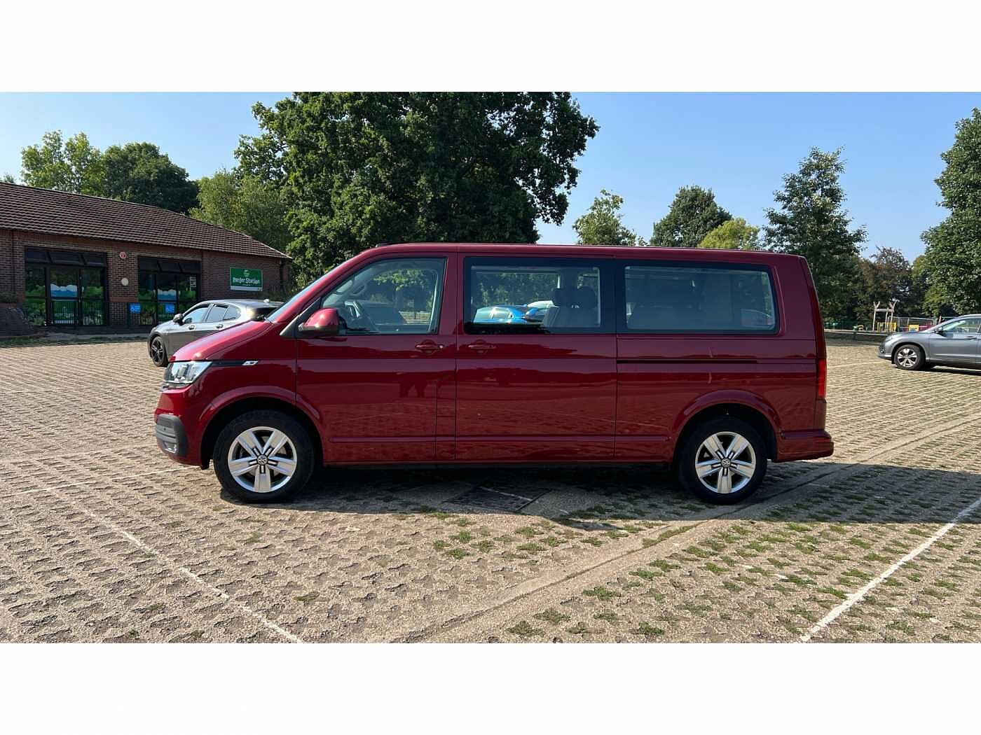 Volkswagen Transporter Shuttle