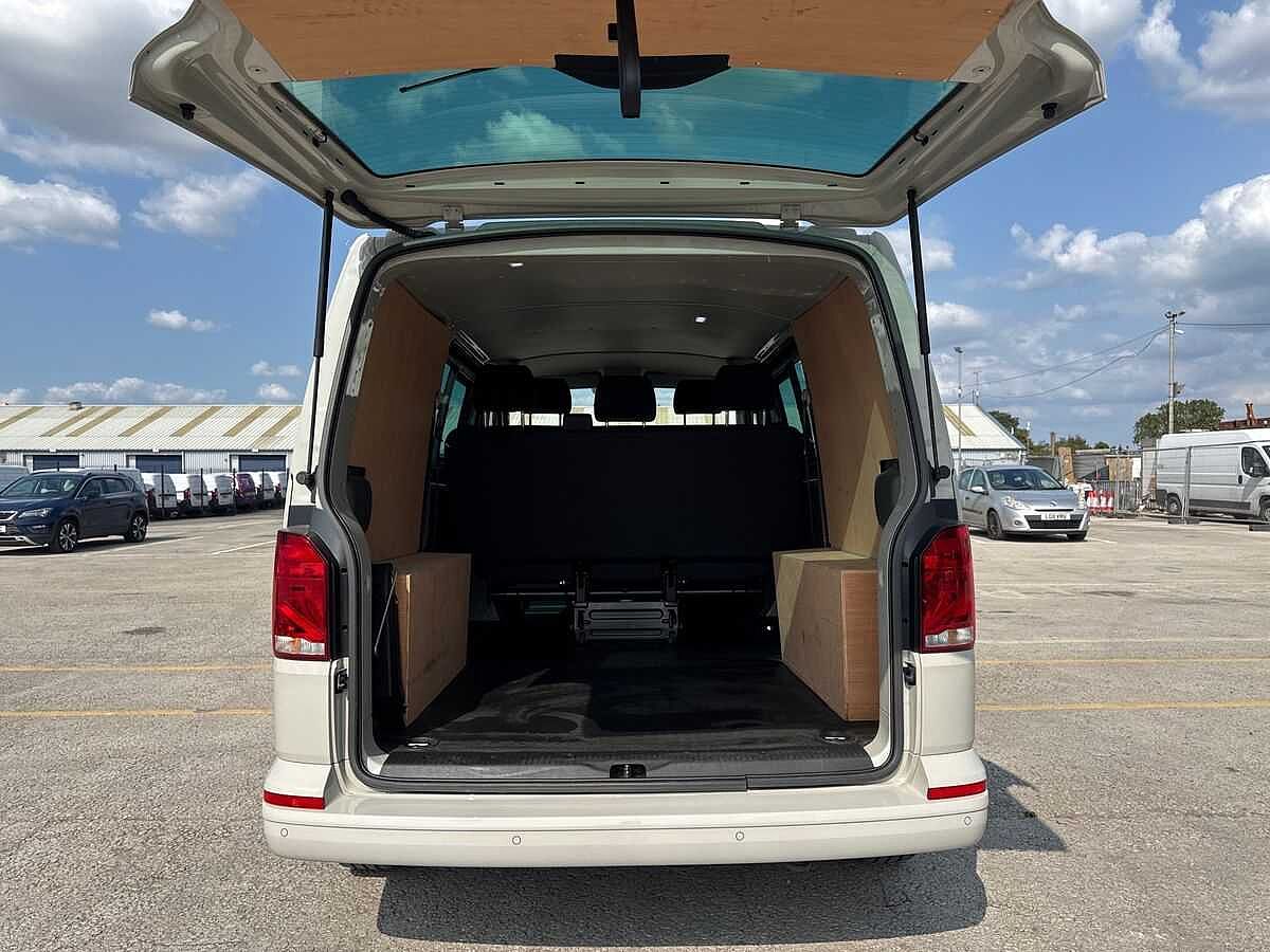 Volkswagen Transporter Kombi
