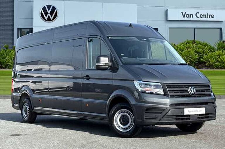 Volkswagen Crafter CR35 Commerce Plus MWB 140 PS Man FWD - MY25/LED's/Towbar