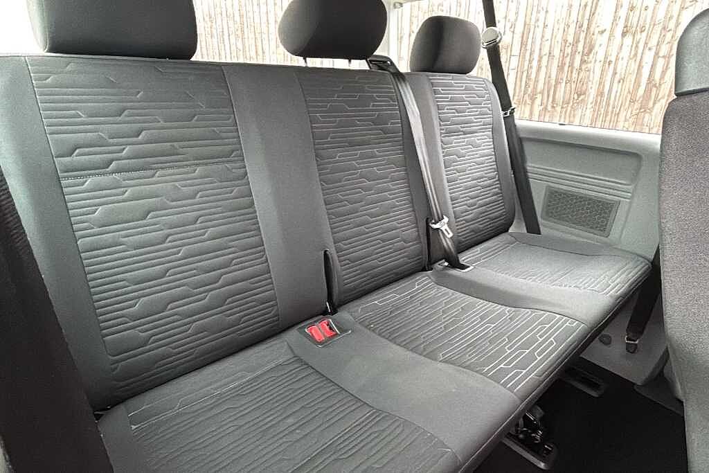 Volkswagen Transporter Shuttle