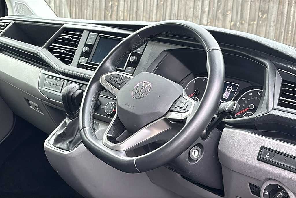 Volkswagen Transporter Shuttle