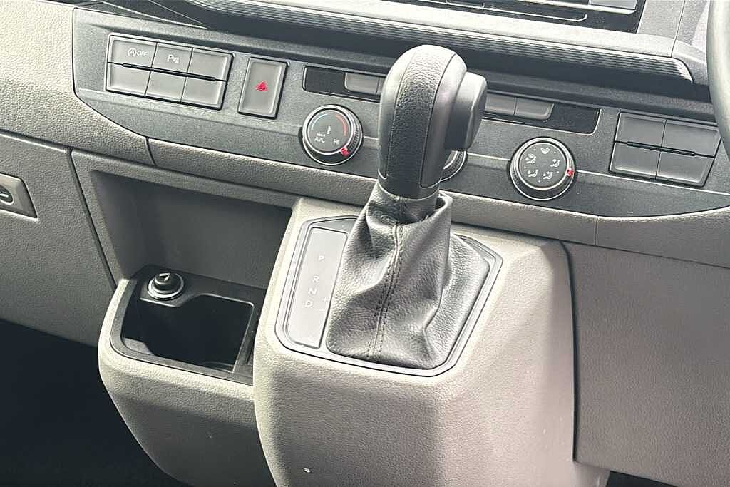 Volkswagen Transporter Shuttle