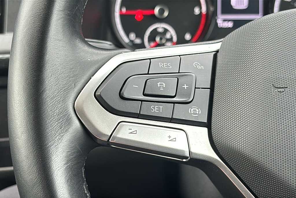 Volkswagen Transporter Shuttle