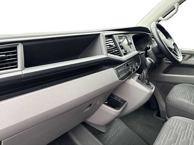 Volkswagen Transporter Shuttle