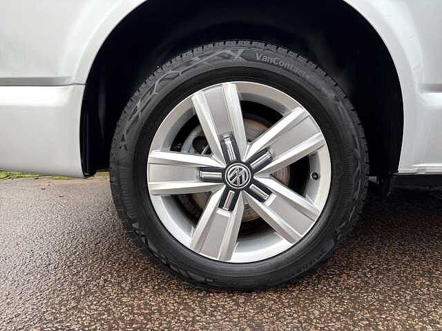 Volkswagen Transporter Shuttle