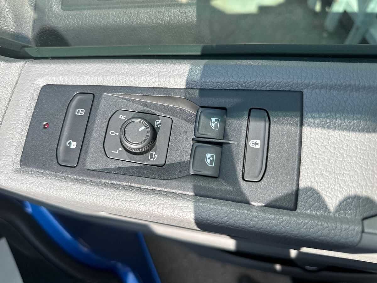 Volkswagen Transporter Kombi