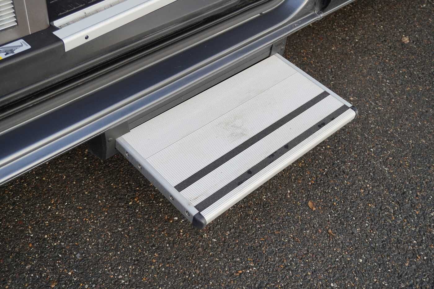 Volkswagen Grand California