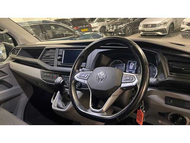 Volkswagen Transporter Shuttle