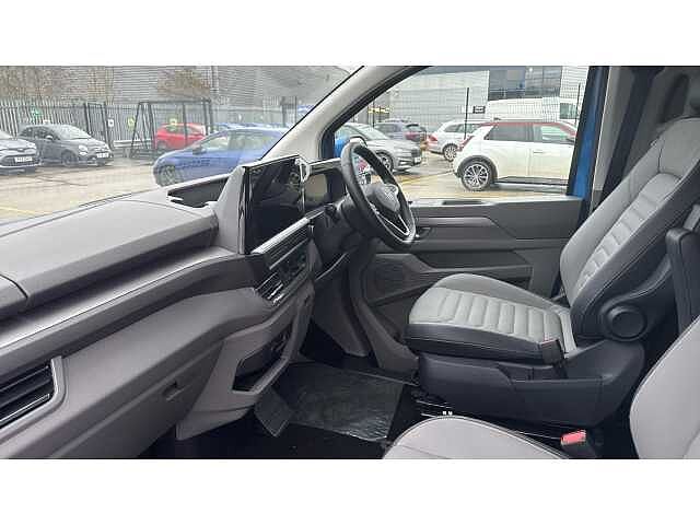 Volkswagen Transporter Shuttle