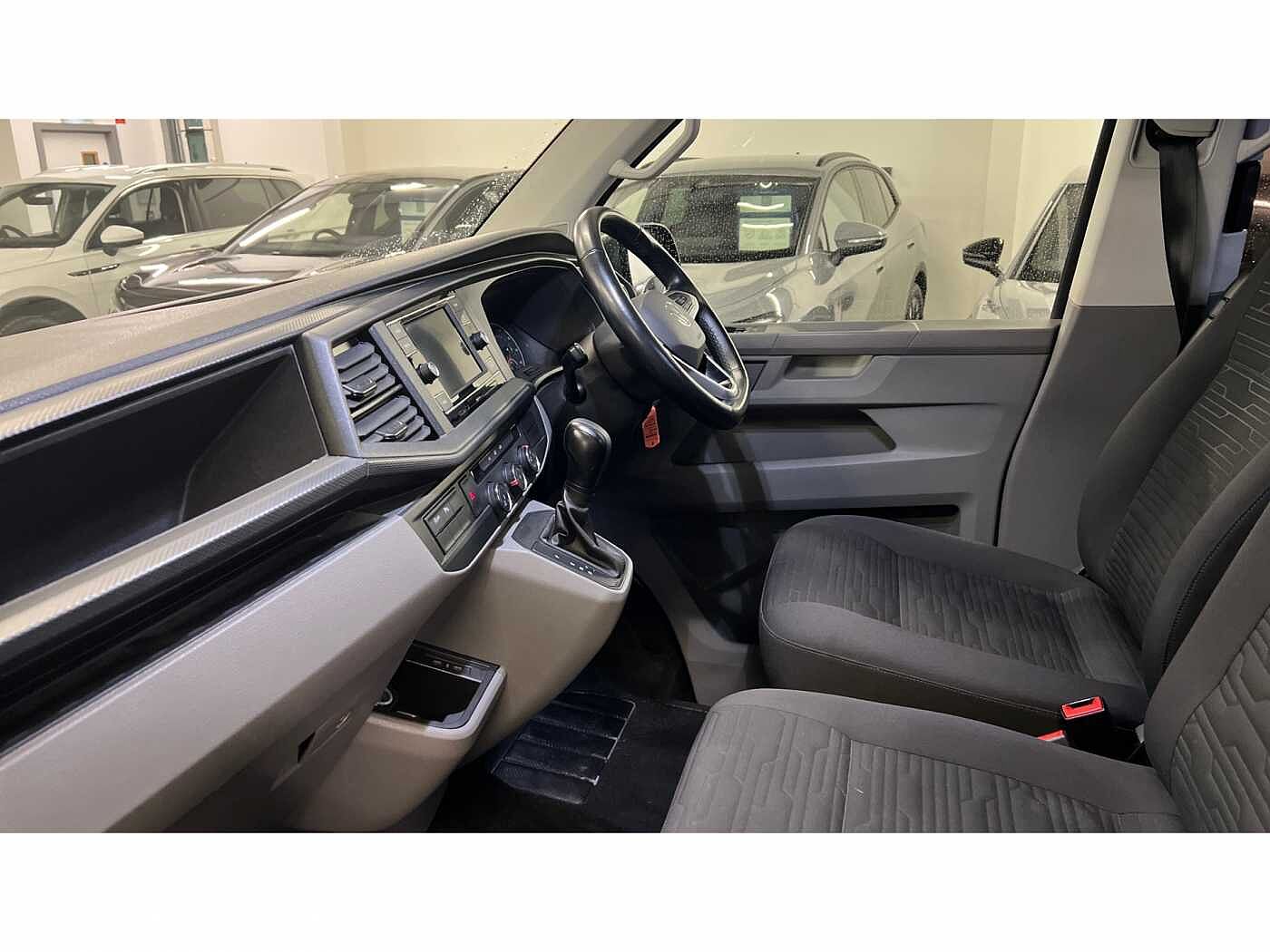 Volkswagen Transporter Shuttle