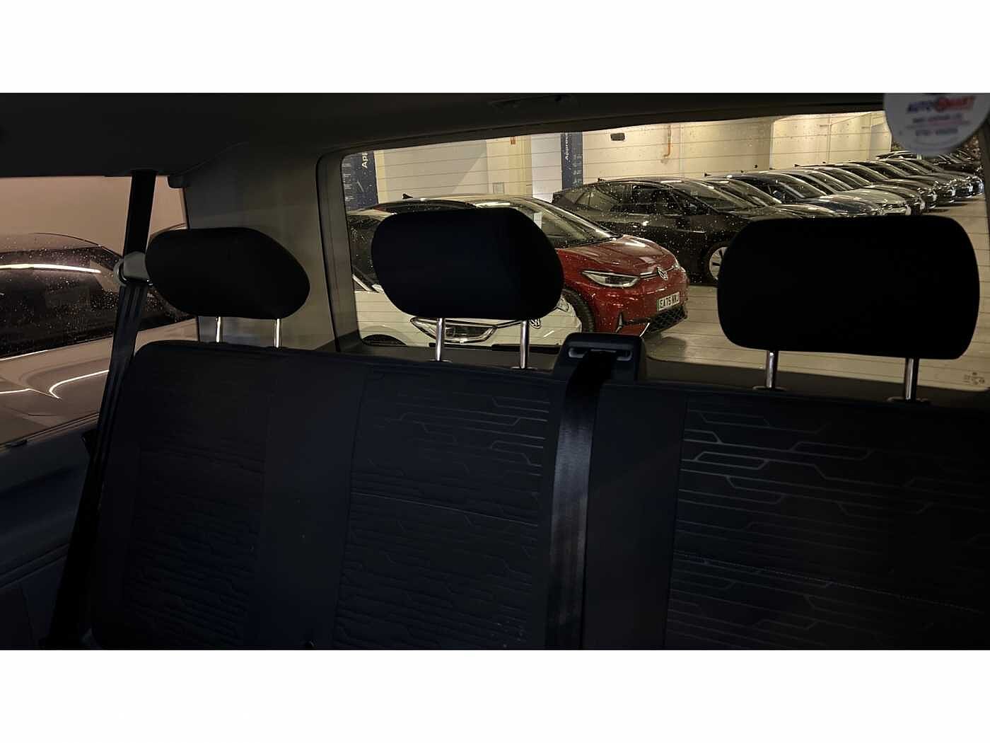 Volkswagen Transporter Shuttle