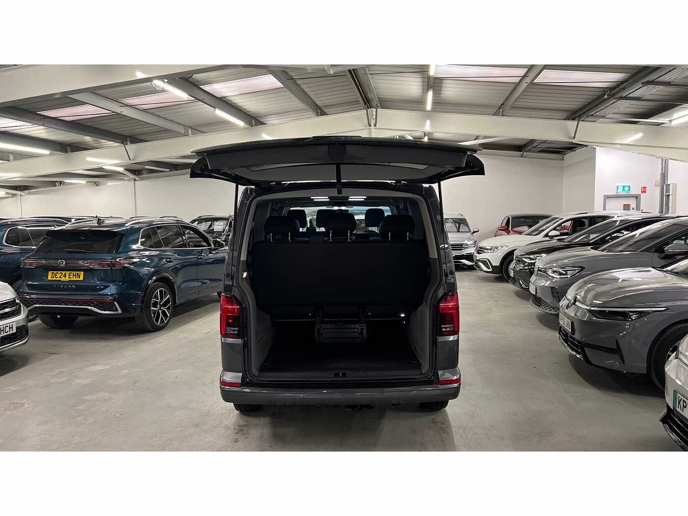 Volkswagen Transporter Shuttle